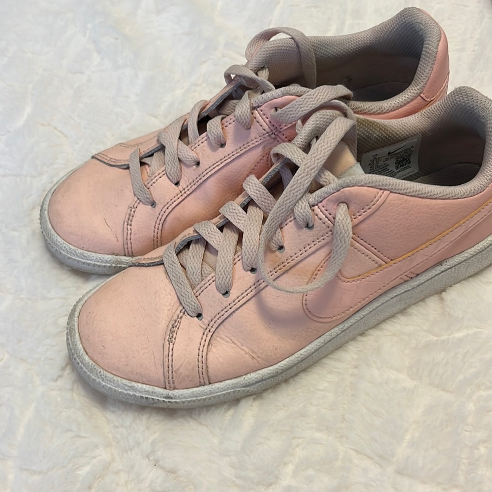 Pink Nikes size 6 in womens